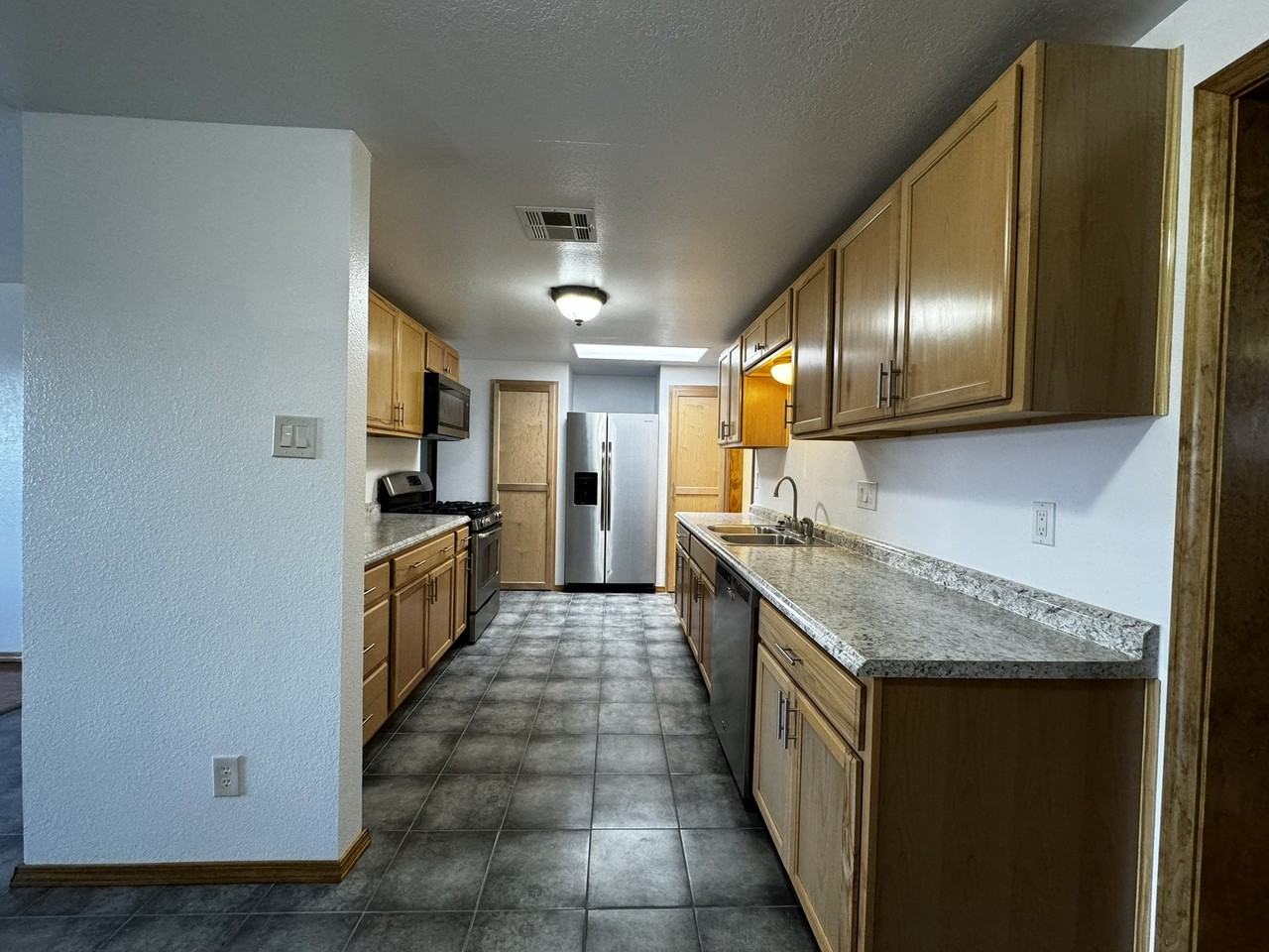 908 Faye Pl Ne #1 - Photo 5 of 20