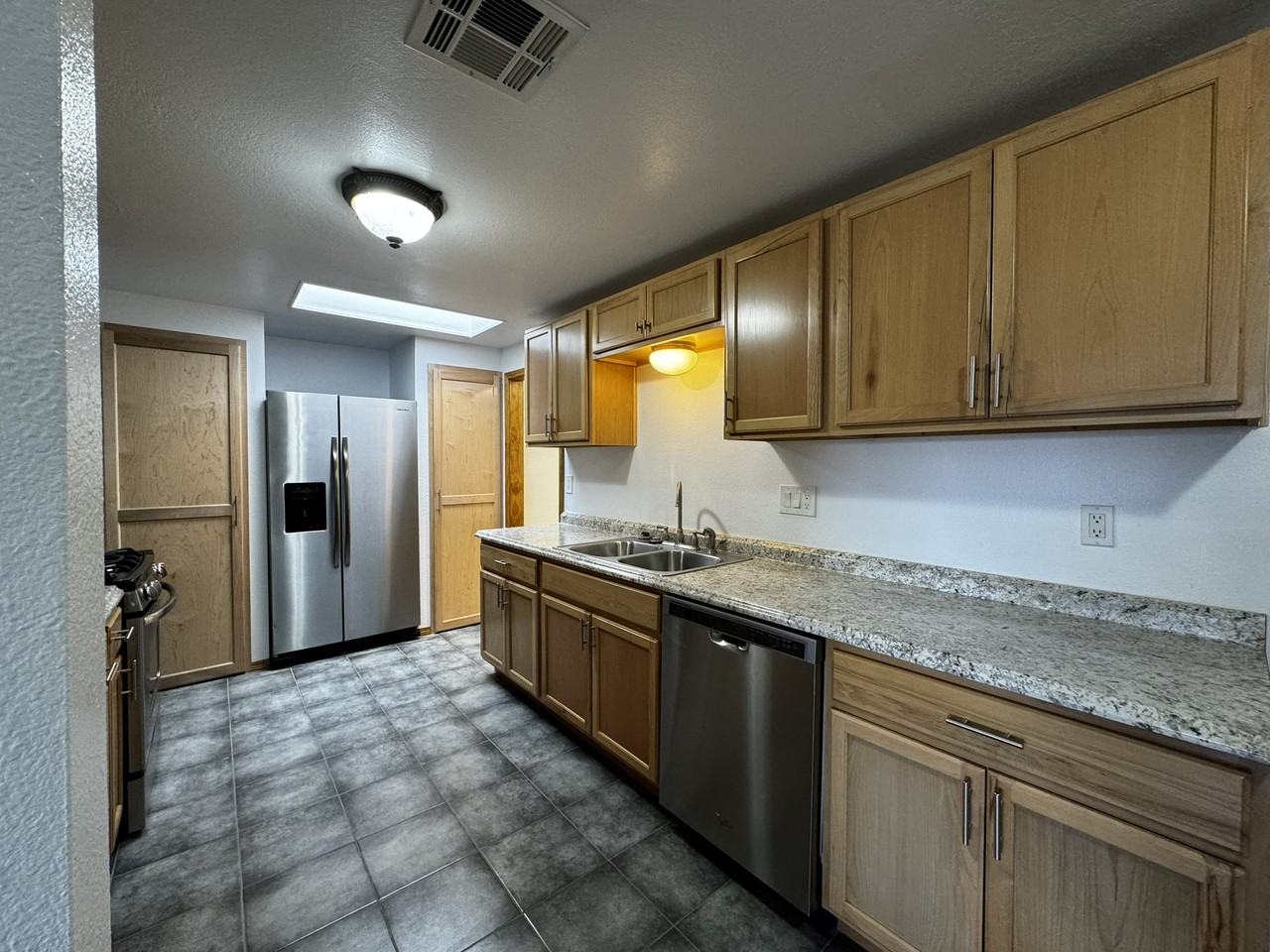 908 Faye Pl Ne #1 - Photo 7 of 20