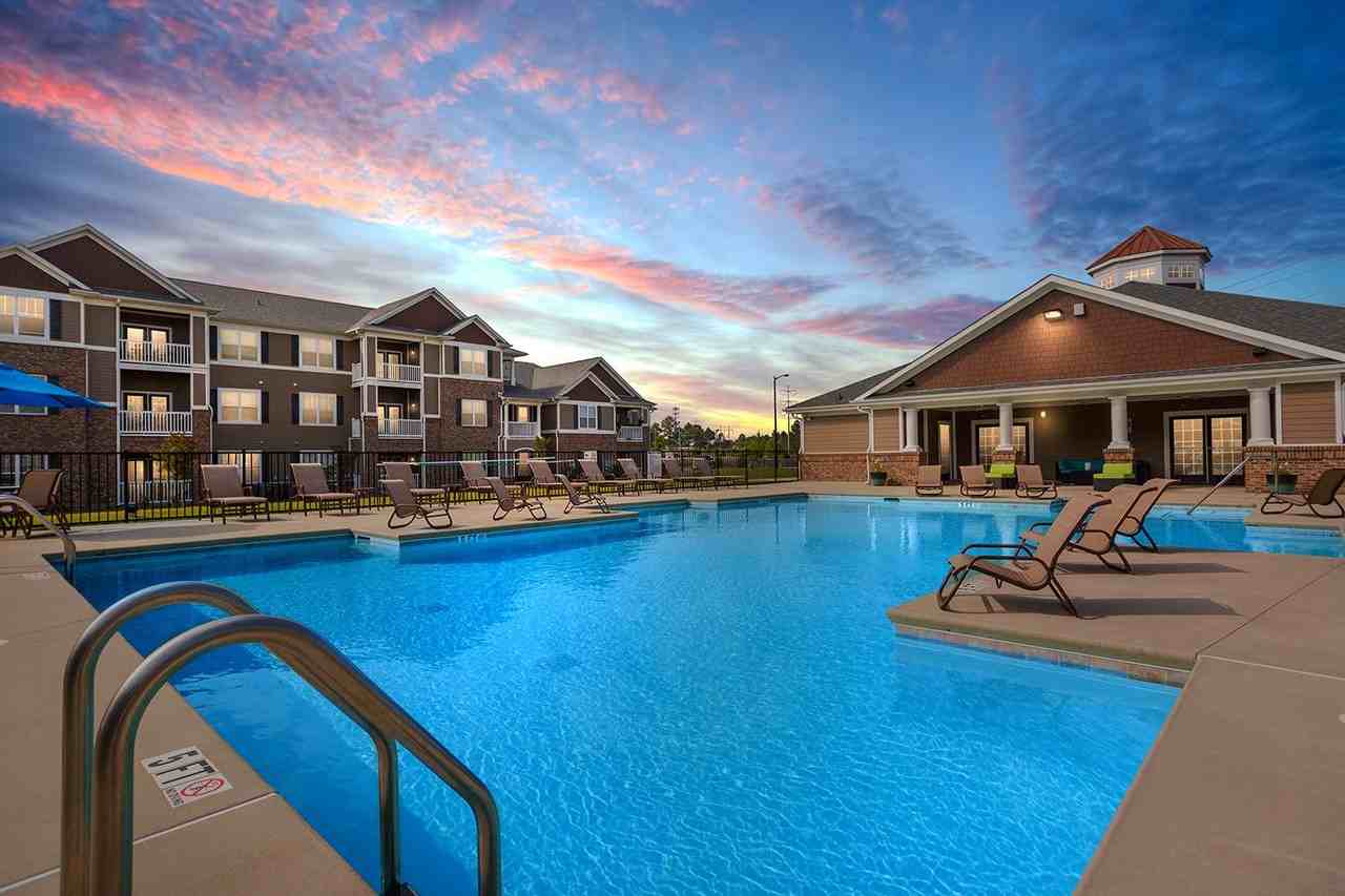 Astoria Apartments - Photo 2 of 36