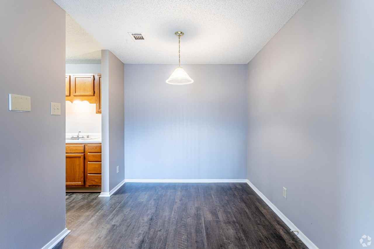 Foothills Apartments - Photo 3 of 40