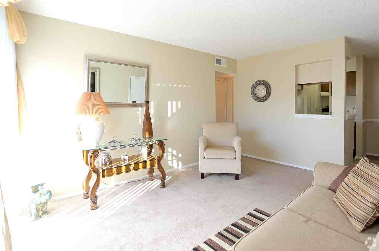 Stoneridge @ 36th Apartments - Photo 3 of 28