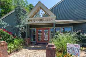 featured image of 2102 E 51st St