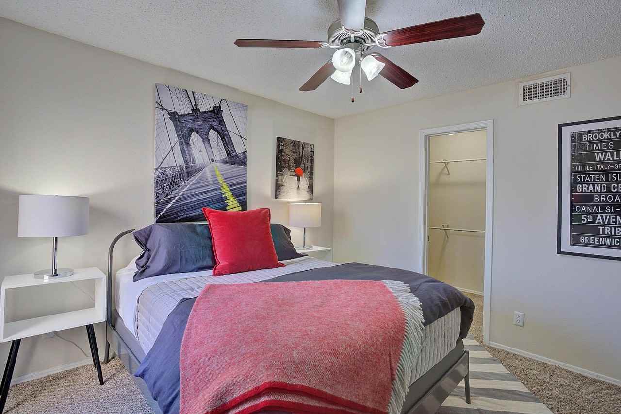 Villa Del Mar Apartments - Photo 6 of 50