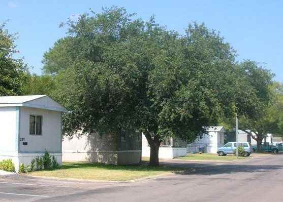 River Oaks Manufactured Home Community - Photo 2 of 5