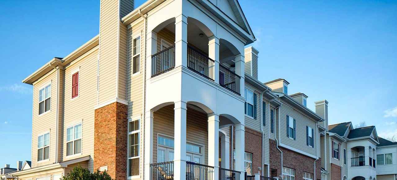 Greenwich Place Apartments - Photo 2 of 18