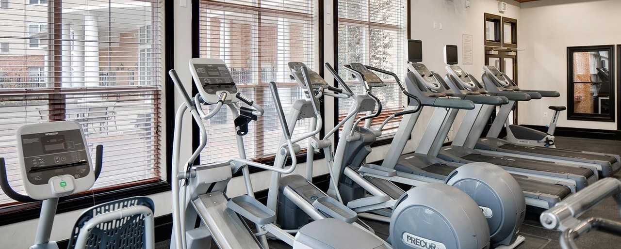 Greenwich Place Apartments - Photo 4 of 18