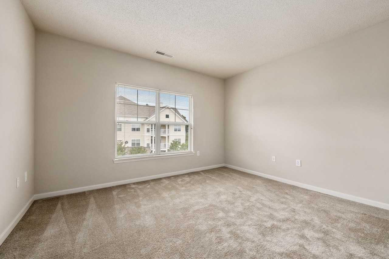 The Gateway Apartments - Photo 6 of 25