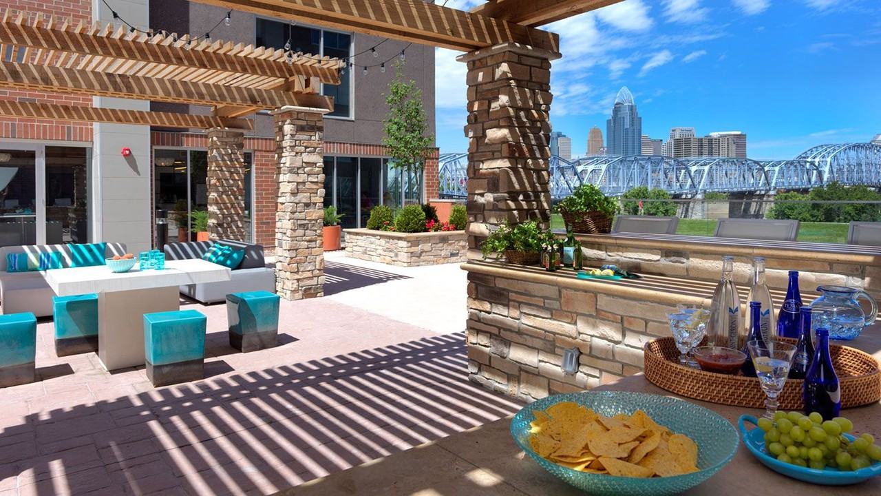 Aqua on the Levee - Photo 5 of 39