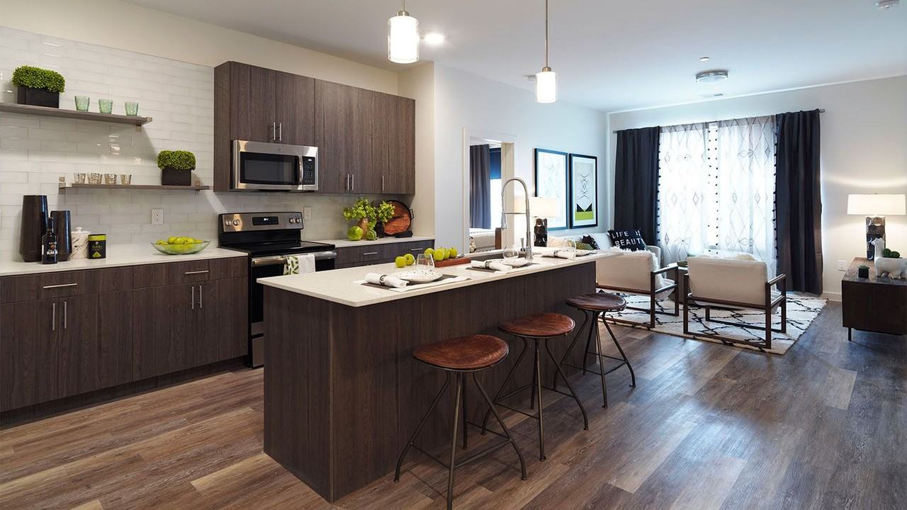 Edge on Four Apartments - Photo 3 of 35