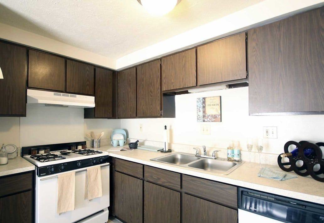 Village of Cross Creek Apartments - Photo 4 of 29