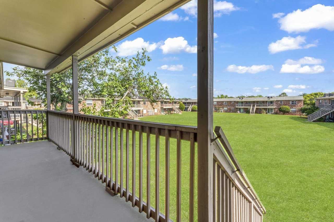 Sea Oats Apartments - Photo 6 of 39