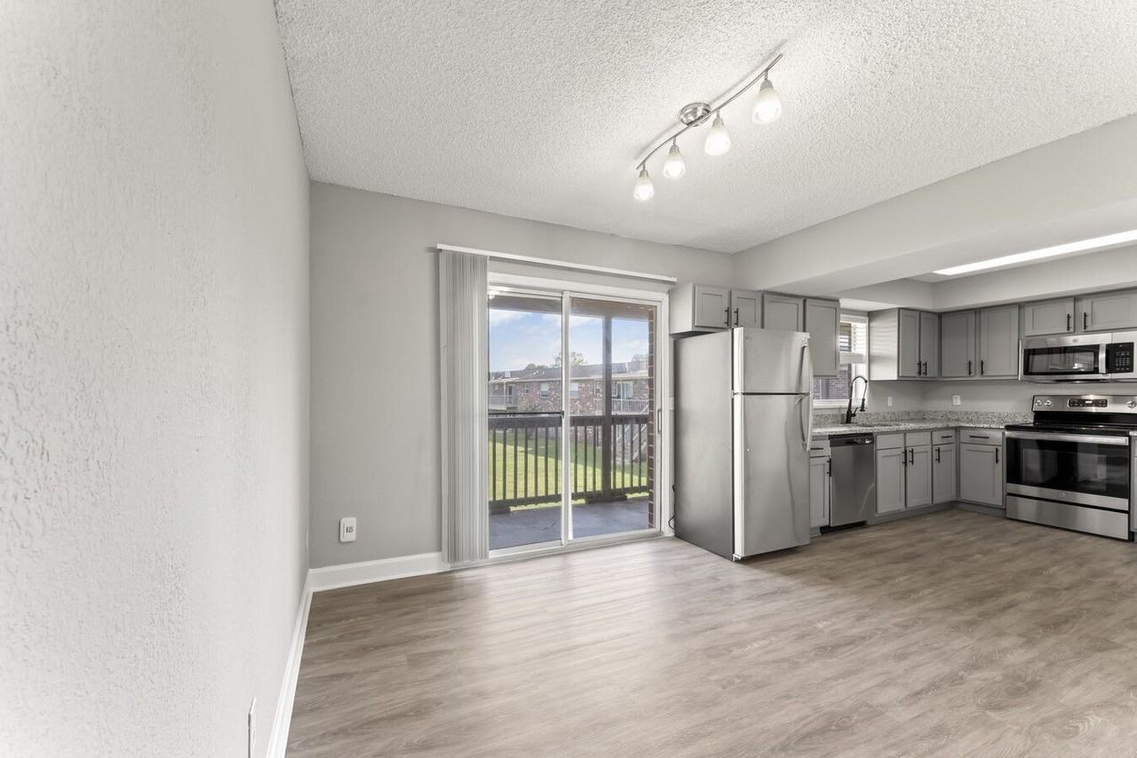 Sea Oats Apartments - Photo 7 of 39