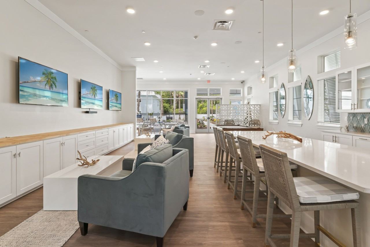 Surf Apartments - Photo 3 of 50