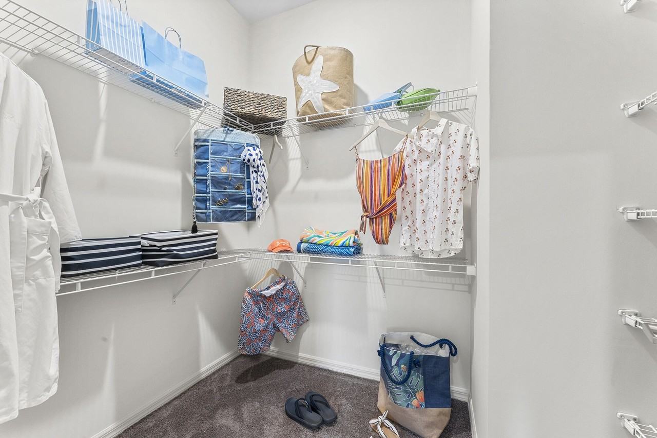 The Reef Apartments - Photo 7 of 38