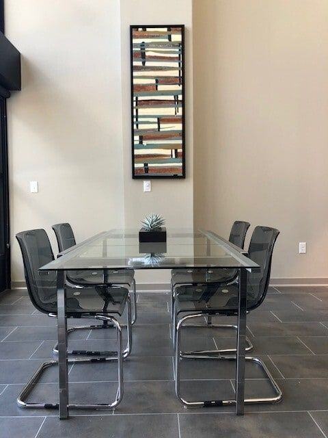 AT580 Apartments - Photo 5 of 36