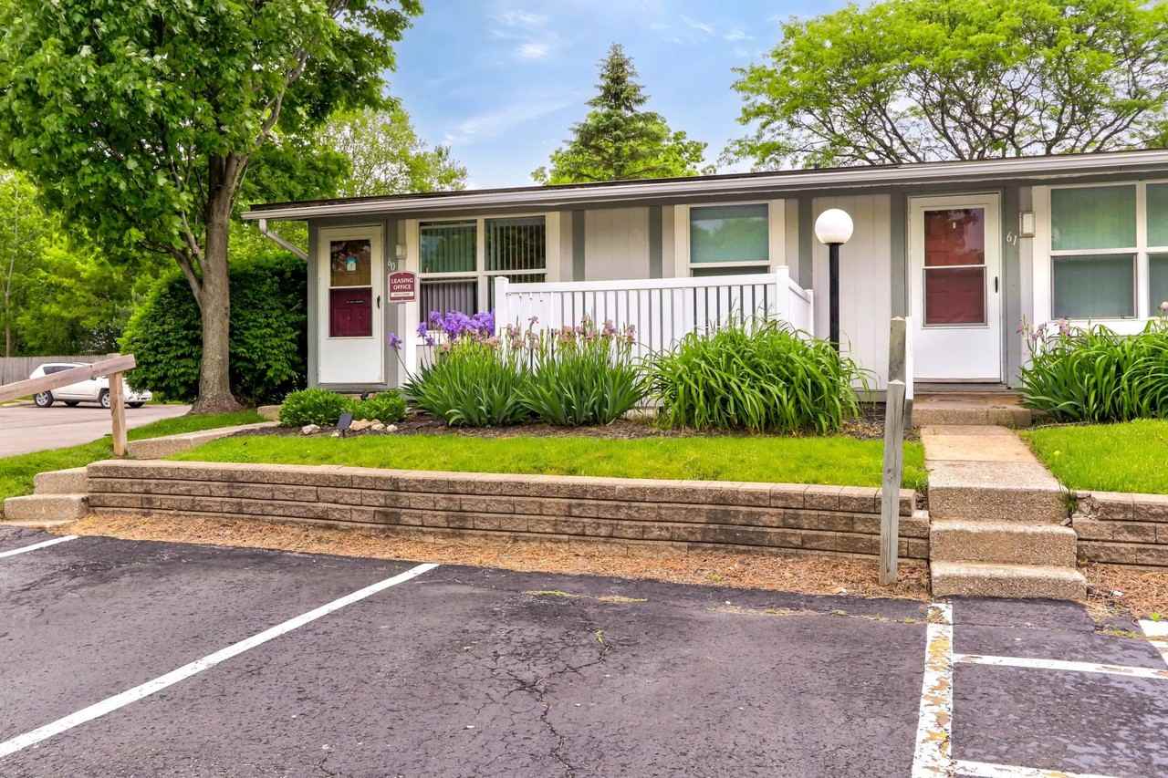 Carriage Hill Apartments - Photo 5 of 17