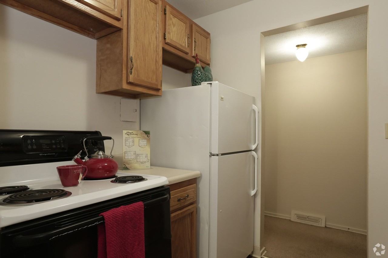 Ellacott Parkway Apartments - Photo 3 of 50