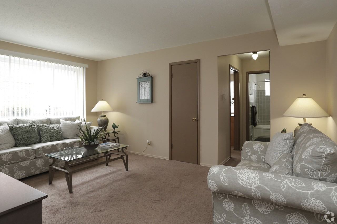 Ellacott Parkway Apartments - Photo 6 of 50