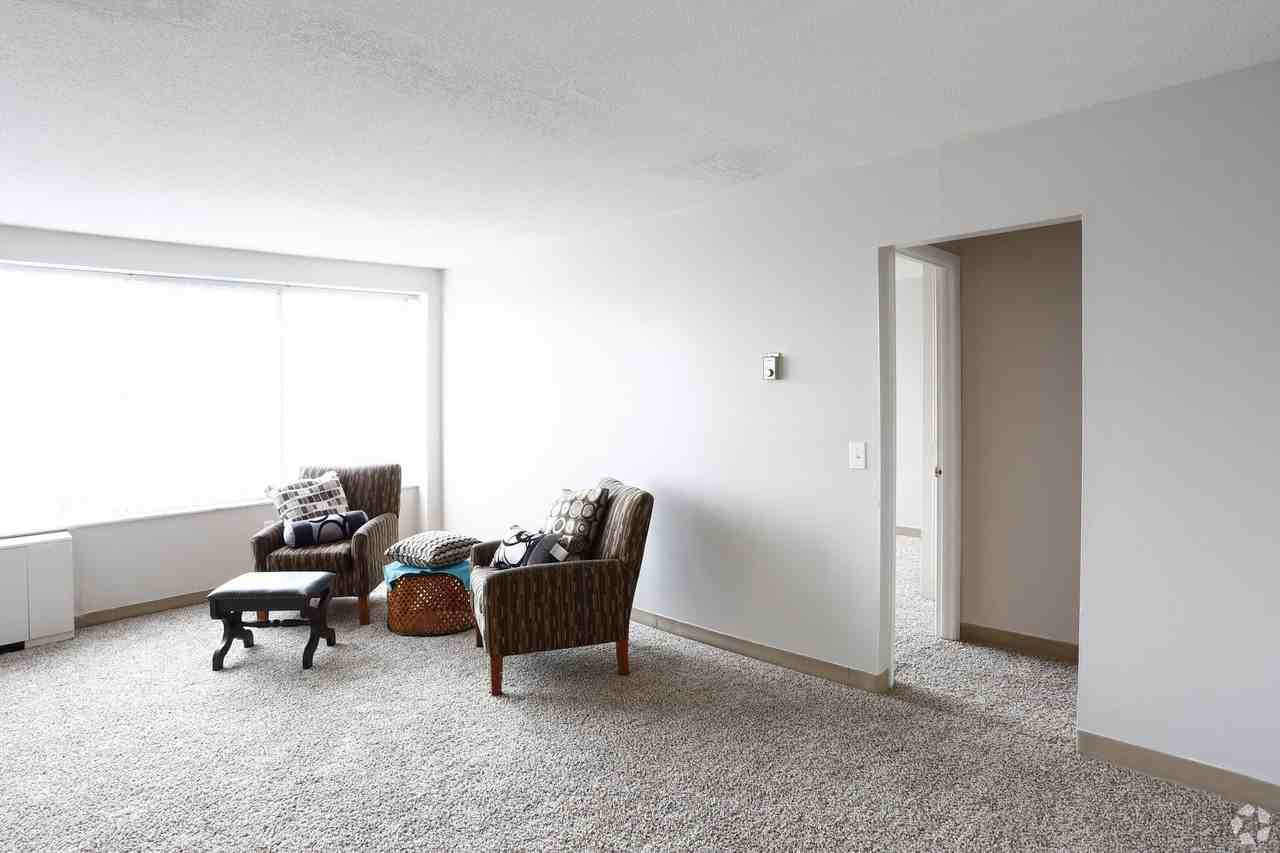 Executive Towers Apartments - Photo 2 of 50