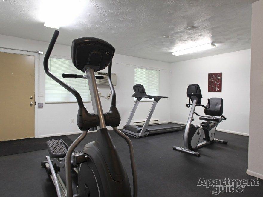 Parkside Apartments - Photo 7 of 31