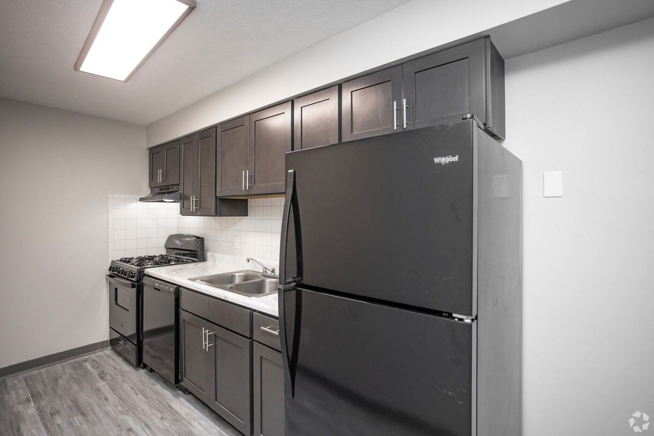 Shannon Terrace Apartments - Photo 2 of 15