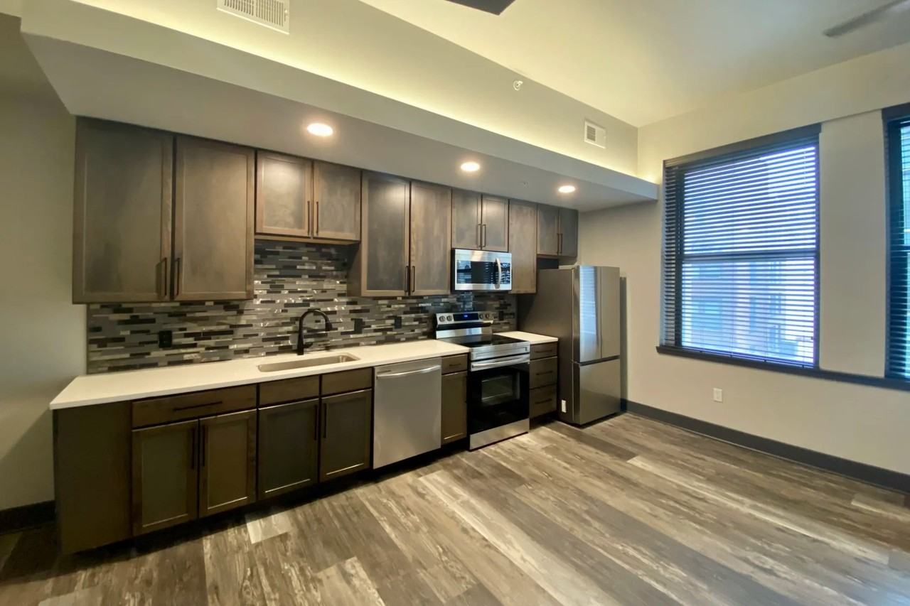 The Vibe Apartments - Photo 5 of 18