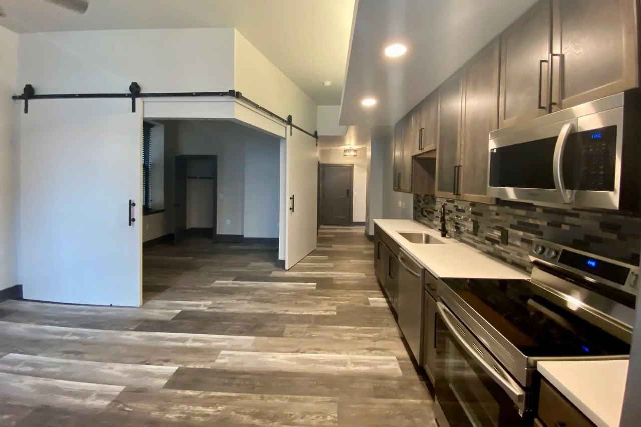 The Vibe Apartments - Photo 6 of 18