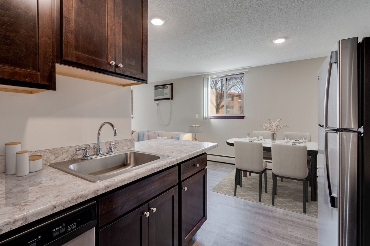 Diamond Eight Terrace - Photo 7 of 48