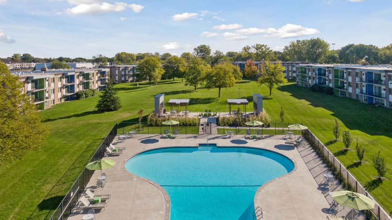 Sumter Green Apartments - Photo 2 of 50