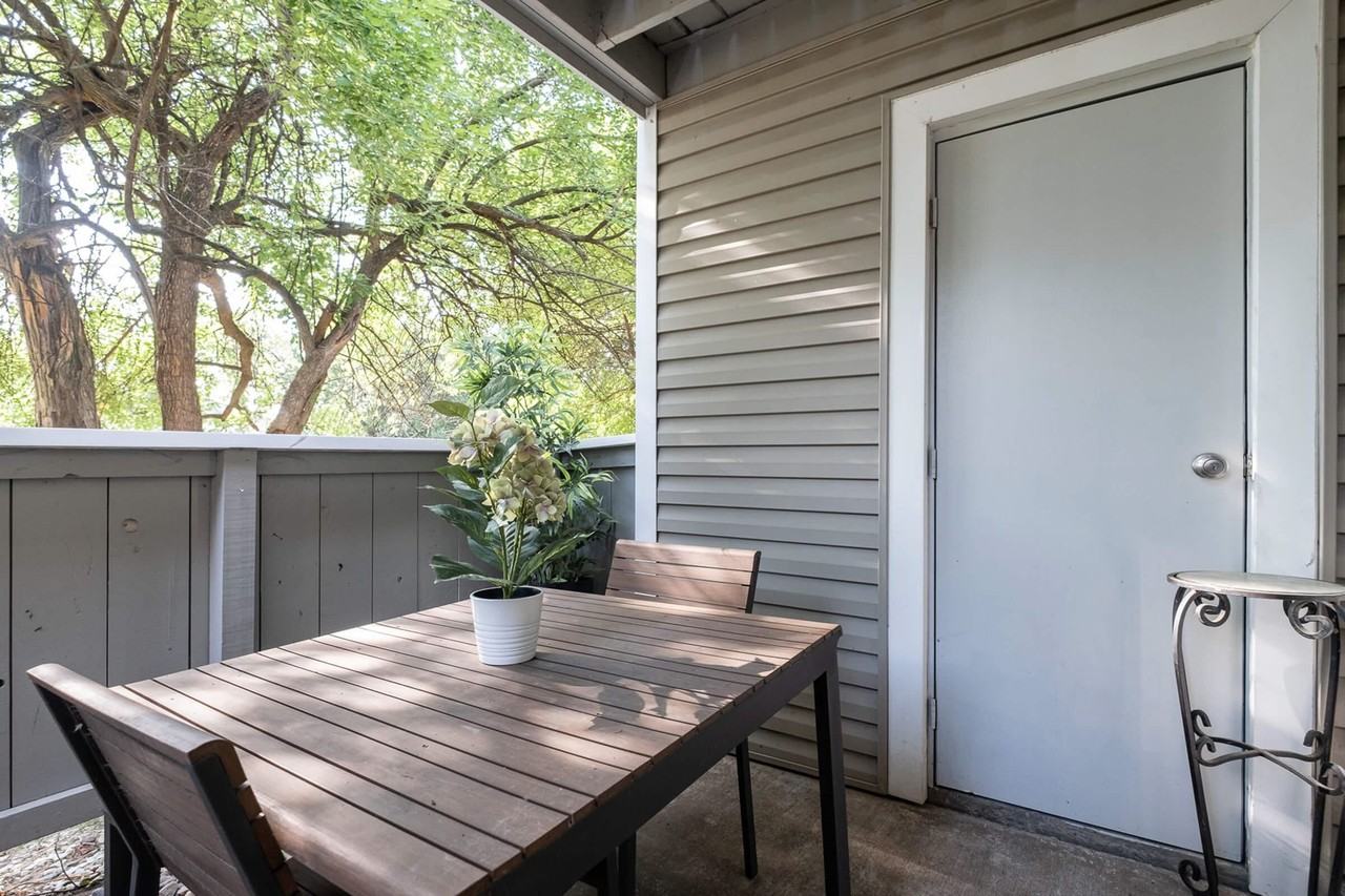 Whispering Hills Apartments - Photo 4 of 41