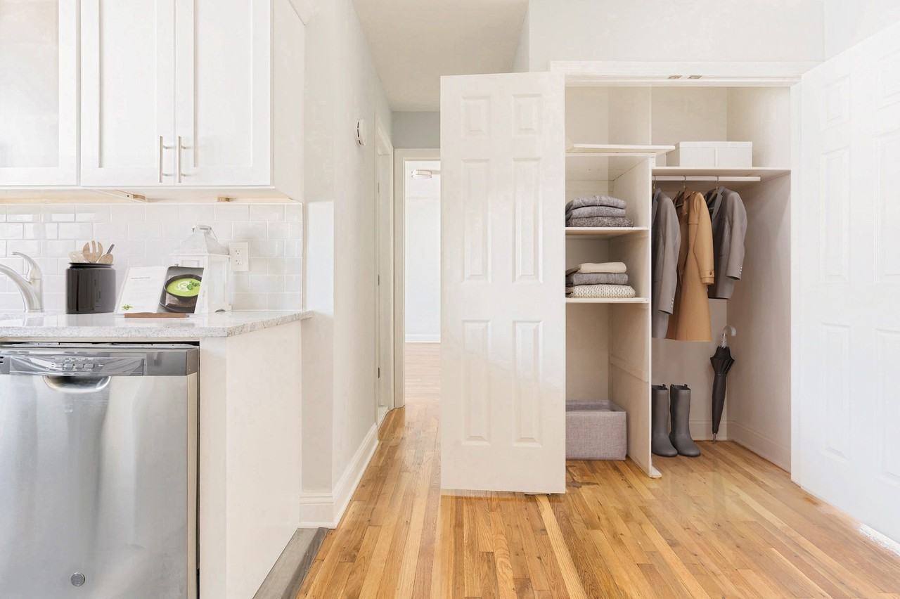 Bellmore Manor Gardens - Photo 3 of 14