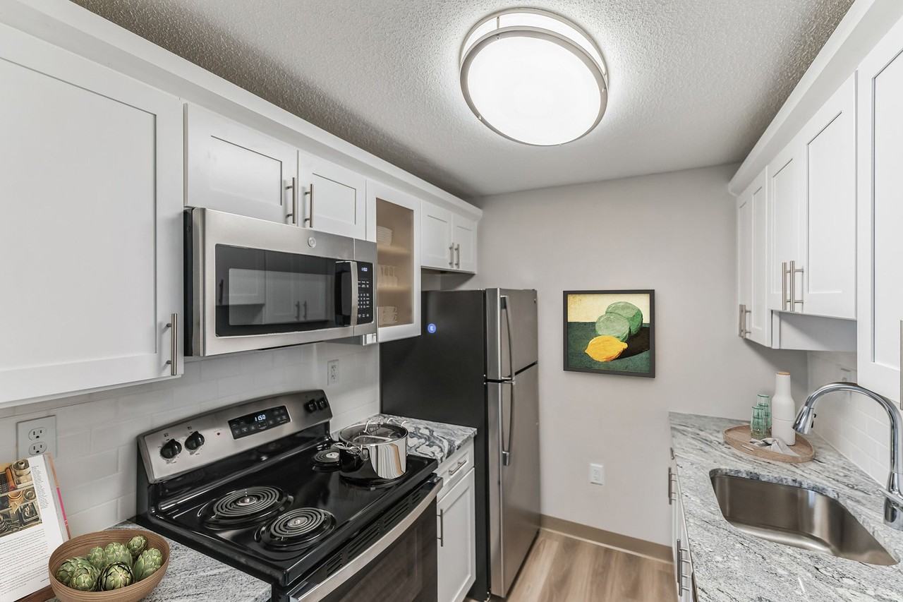 Eagle Rock Apartments at Enfield - Photo 3 of 27