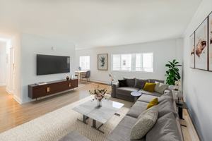 featured image of 30 N Forest Ave