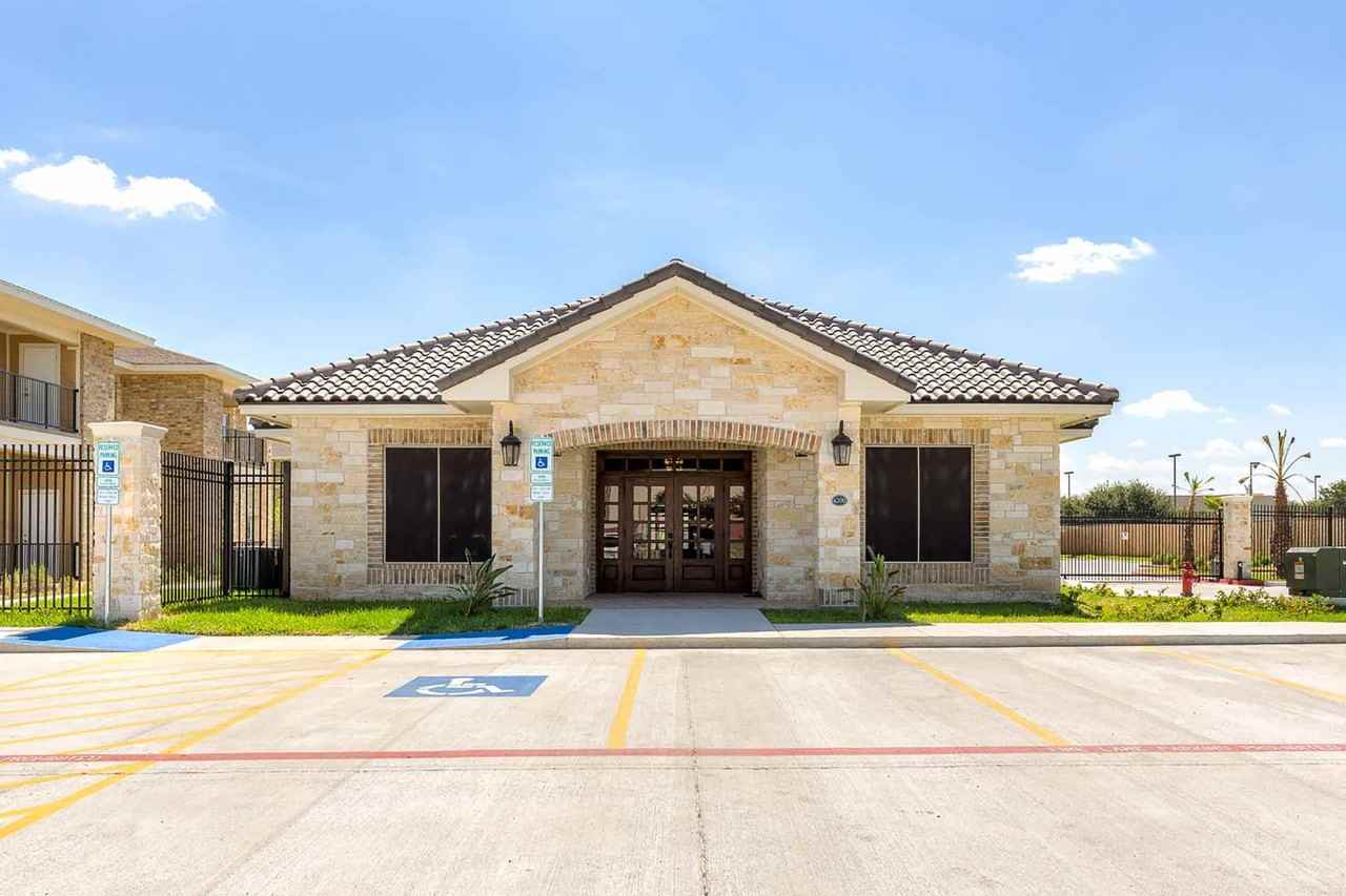 Villa Regale Apartments - Photo 2 of 49