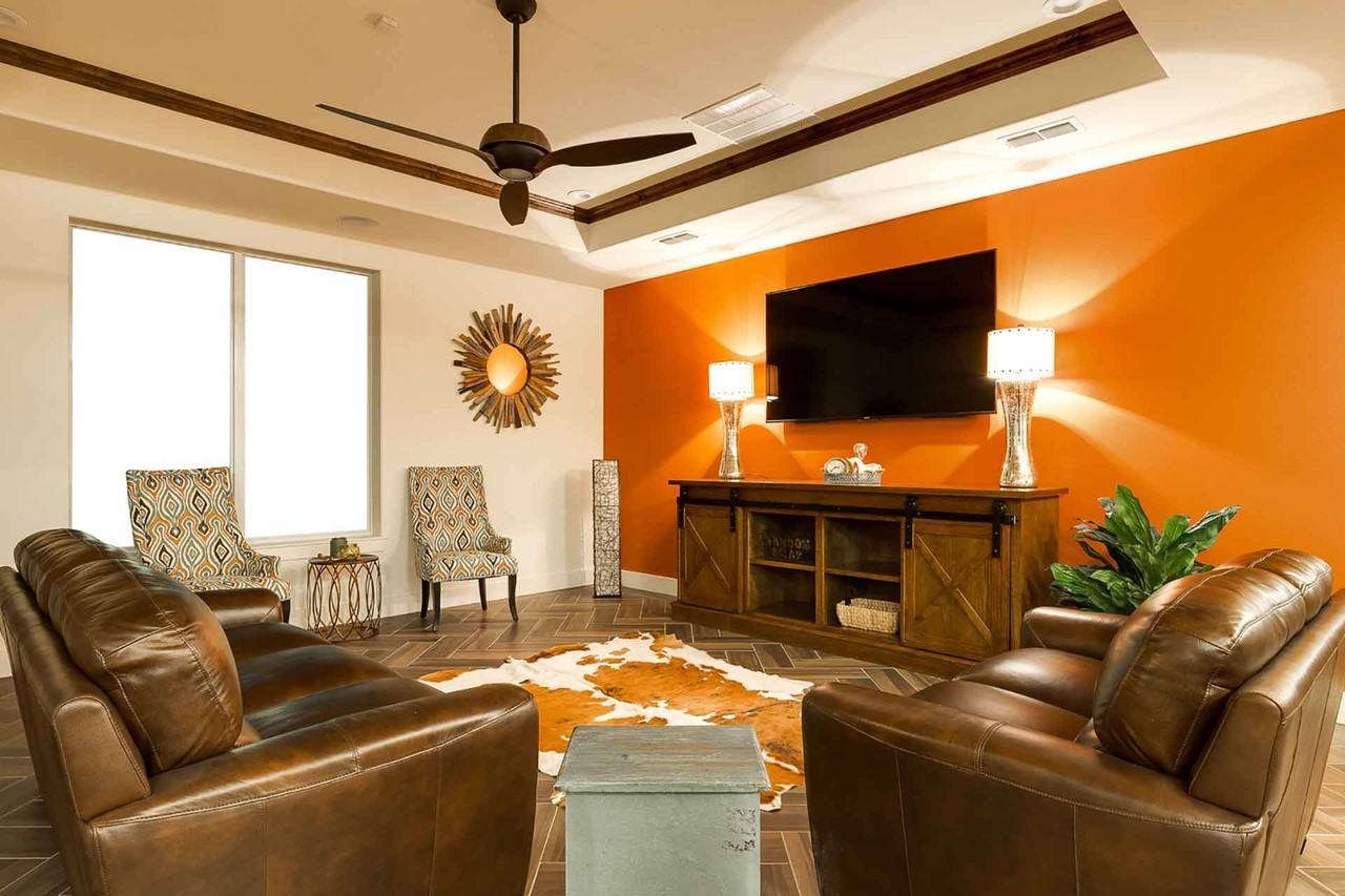 Villa Regale Apartments - Photo 4 of 49