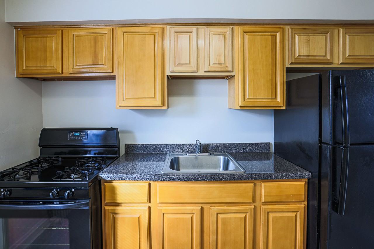 Baybrook Village Apartments - Photo 6 of 19