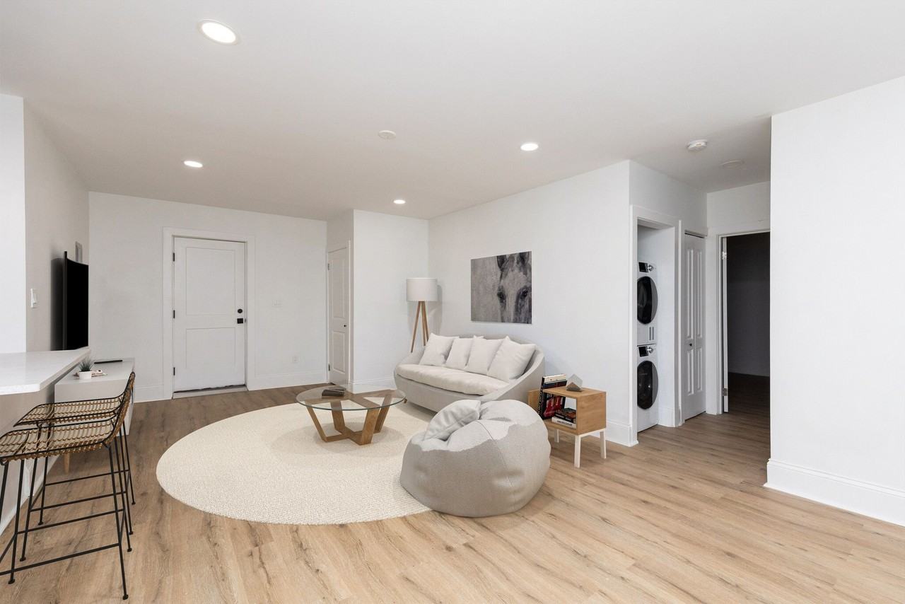 Corner Grove Apartments - Photo 4 of 24