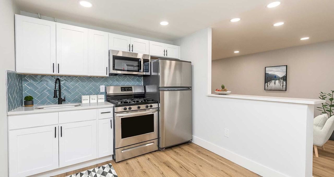 Downing Apartments - Photo 5 of 16