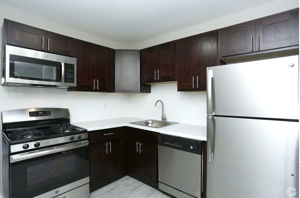 Jumping Brook Apartments - Photo 7 of 29