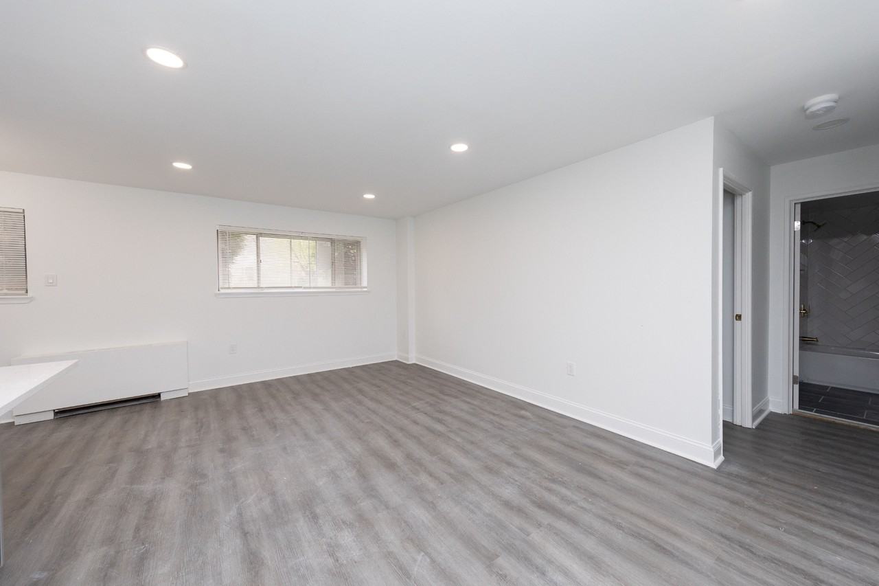 Park Terrace Apartments - Photo 5 of 36