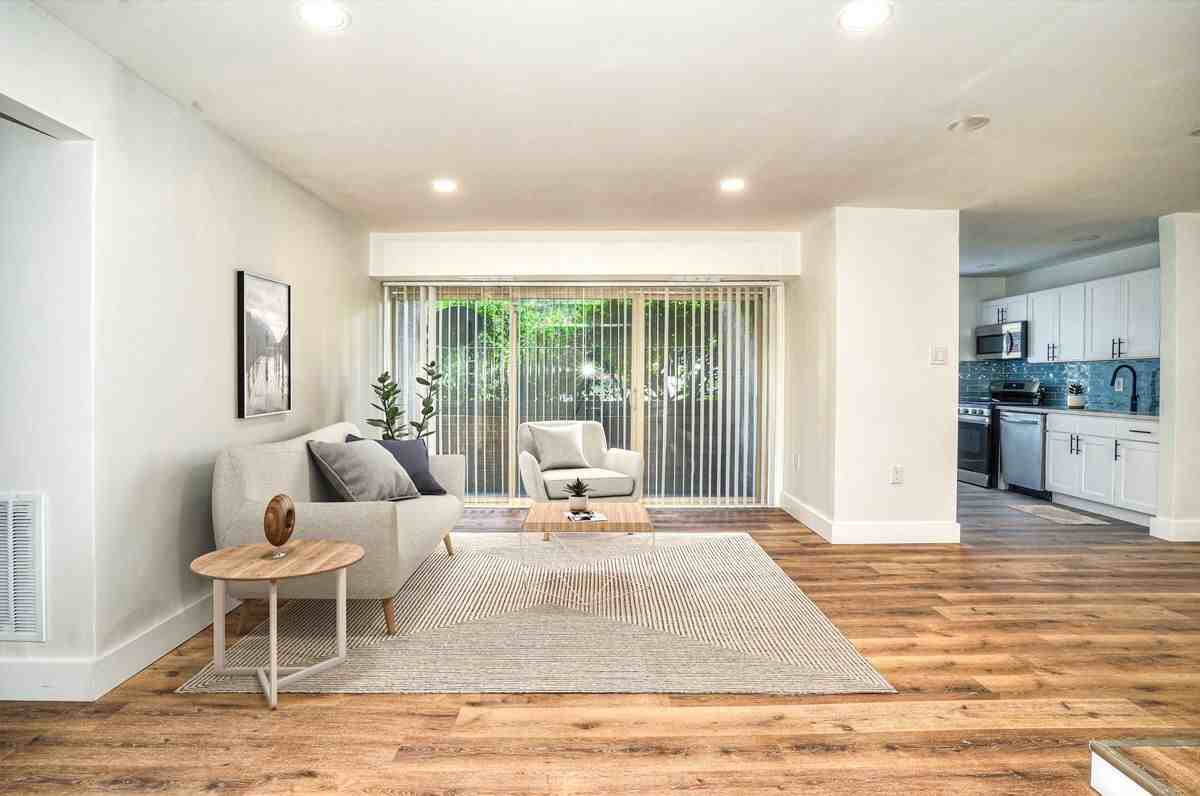 Townley Apartments - Photo 2 of 44