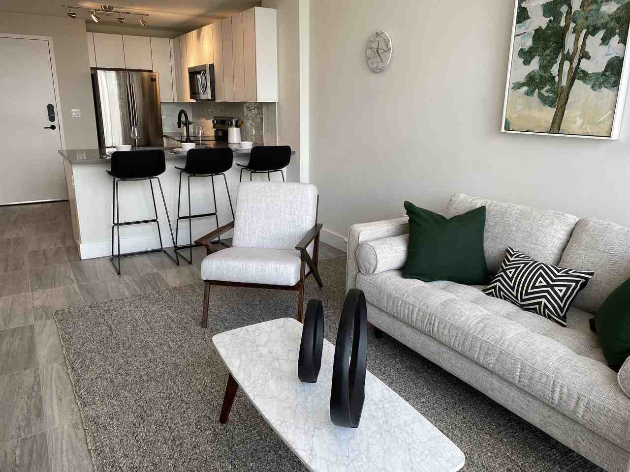 Avery Dania Pointe Apartments - Photo 5 of 35