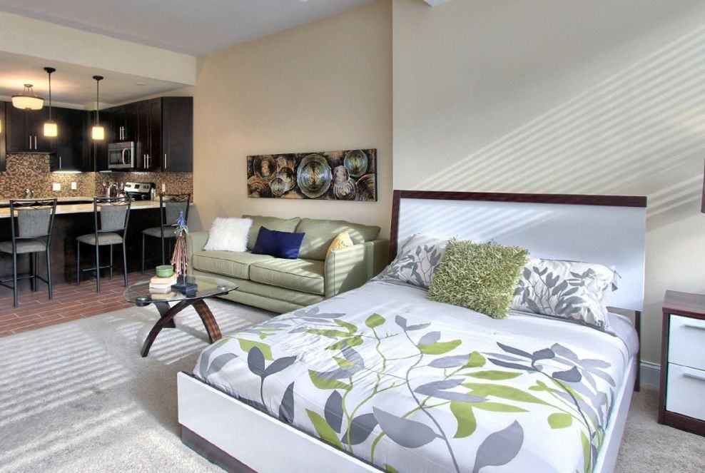 Executive House Apartments - Photo 2 of 29