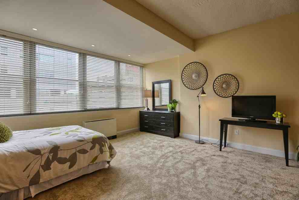 Executive House Apartments - Photo 5 of 29