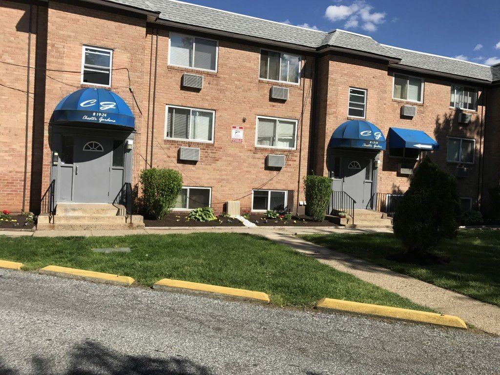 Renshaw Apartments - Photo 7 of 13