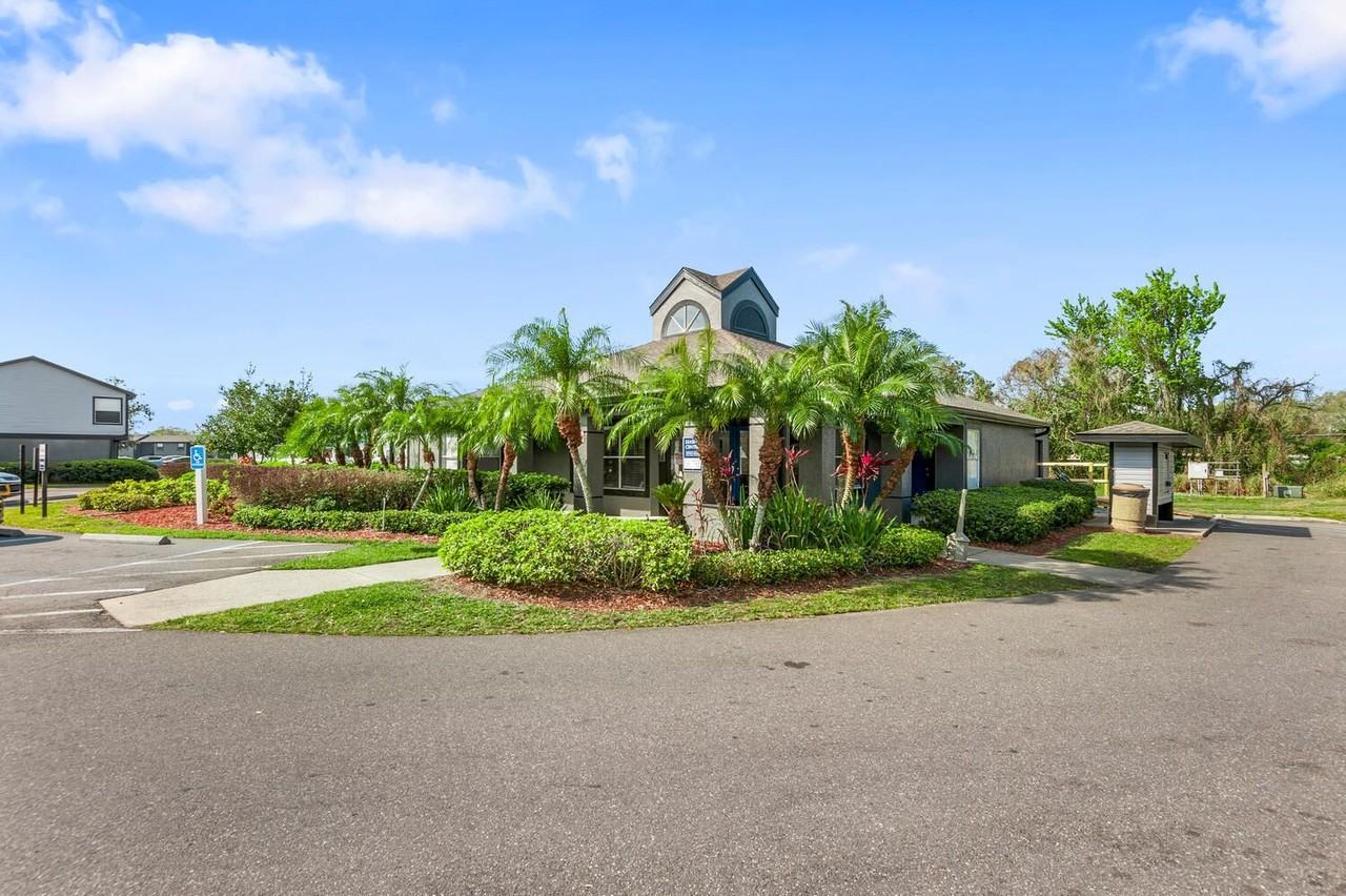 Aqua Links Apartments 2450 Hartwell Ave, Sanford, FL 32771 Zumper