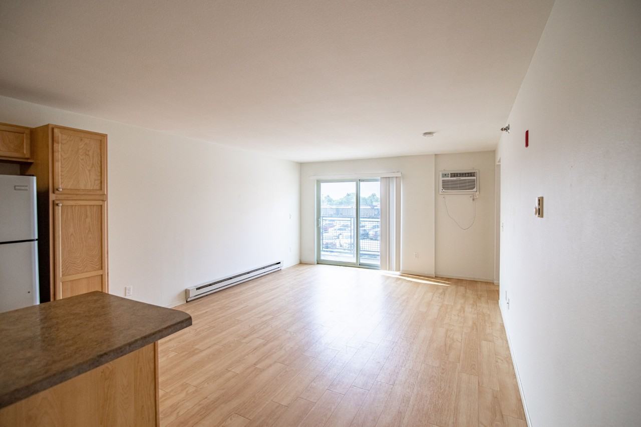 Collins Place Apartments - Photo 2 of 13