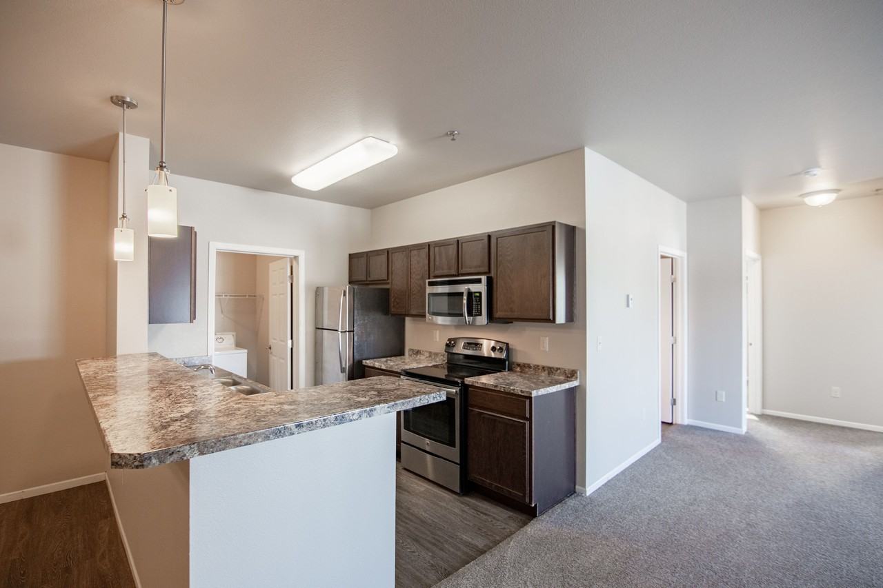 Eaglebrook at Prairie Grove Apartments - Photo 7 of 21