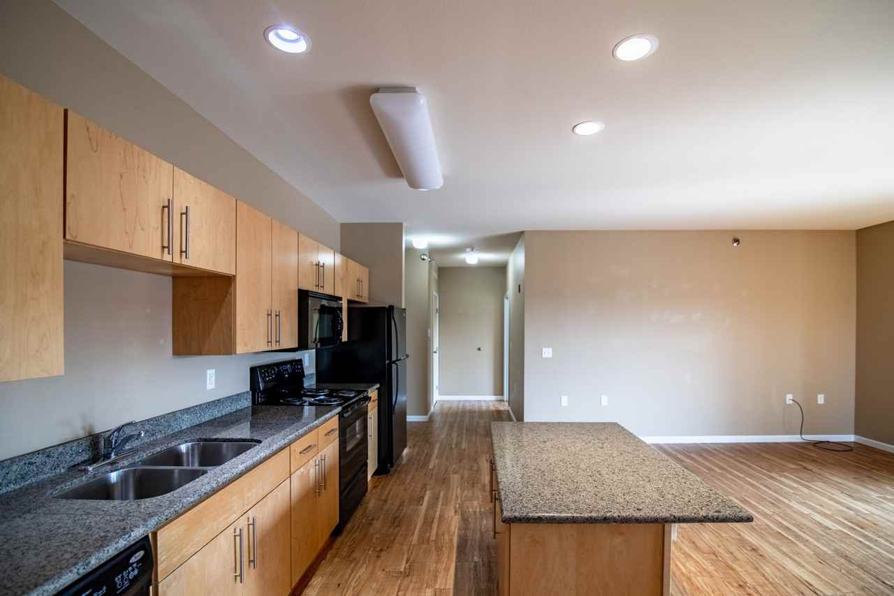 Mandan Place Apartments - Photo 2 of 19