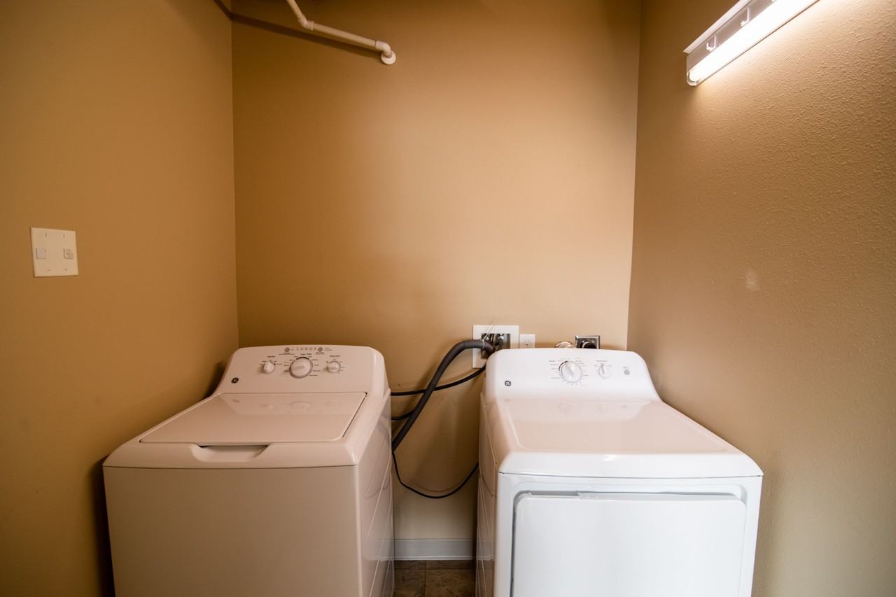 Mandan Place Apartments - Photo 4 of 19